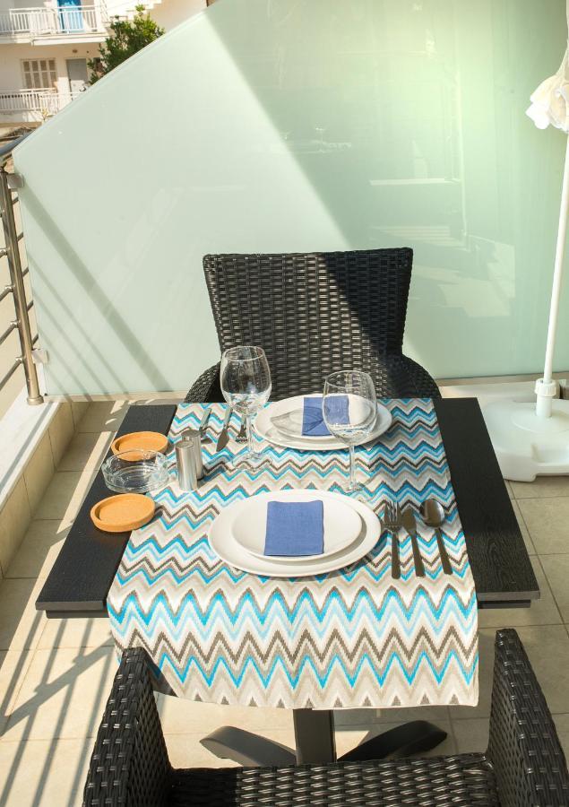 Lux Vip Apartments Peraía 外观 照片