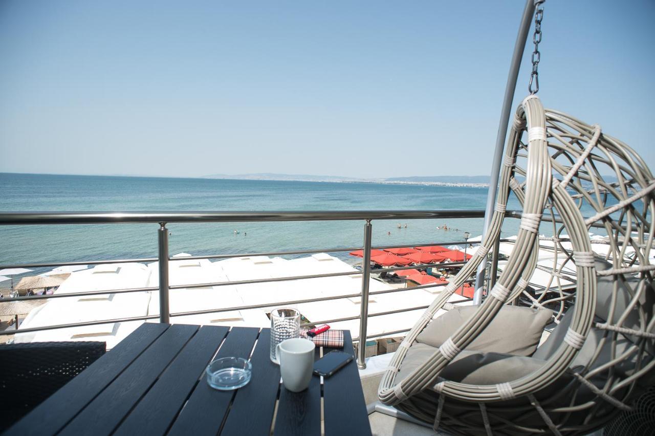 Lux Vip Apartments Peraía 外观 照片